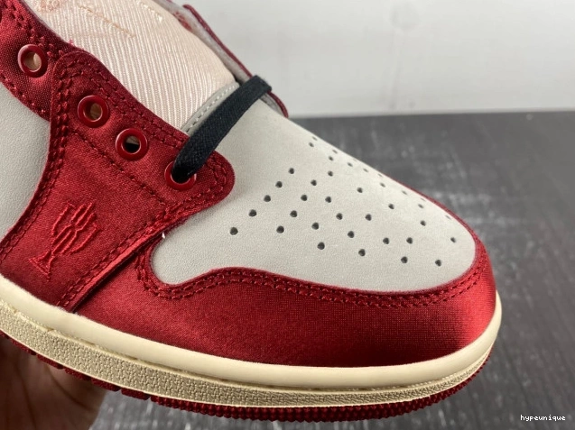 HYPE x FN0432-100 1 Jordan Trophy Away OG Air Room Low 0710
